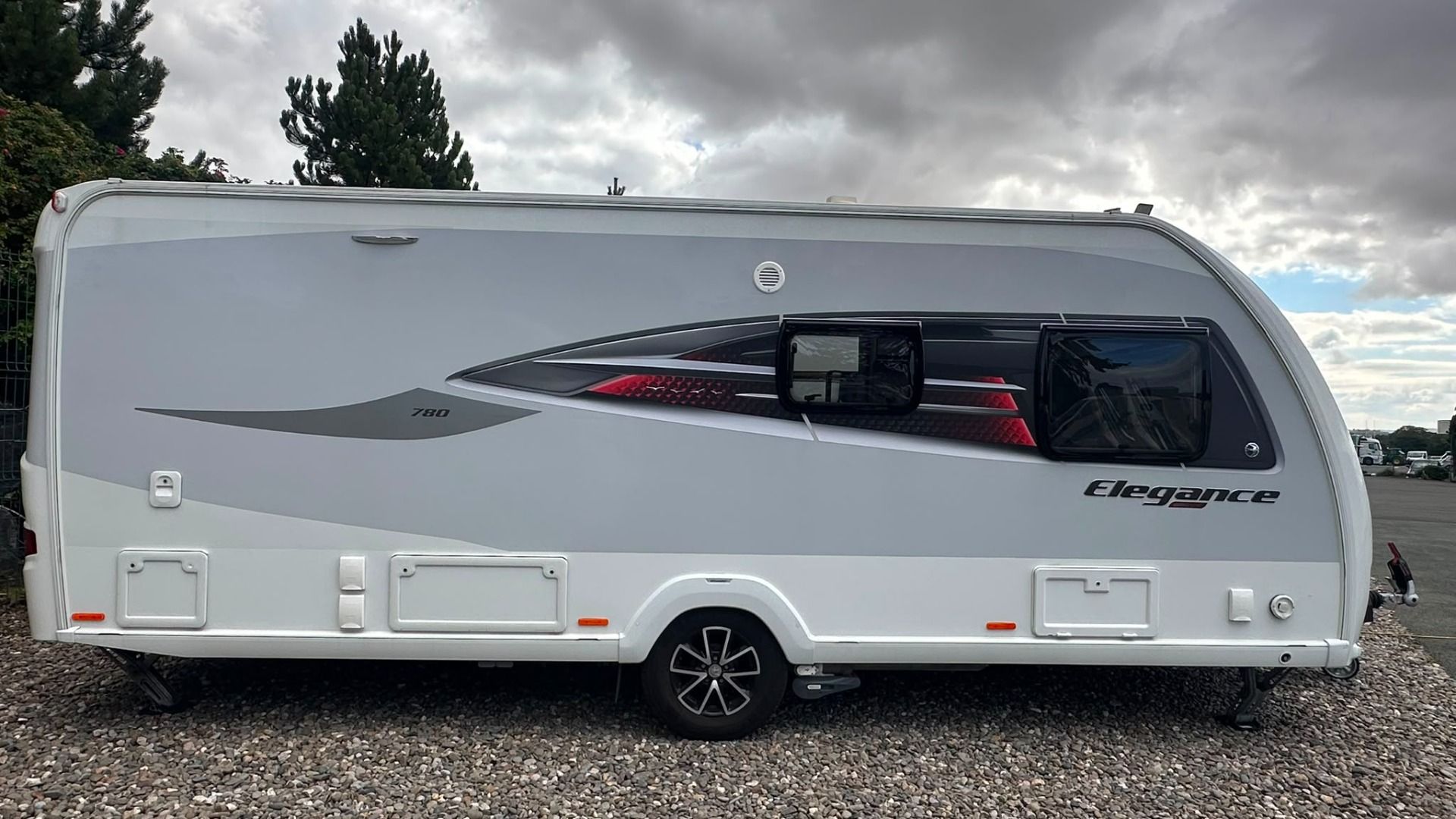 Swift ELEGANCE 780