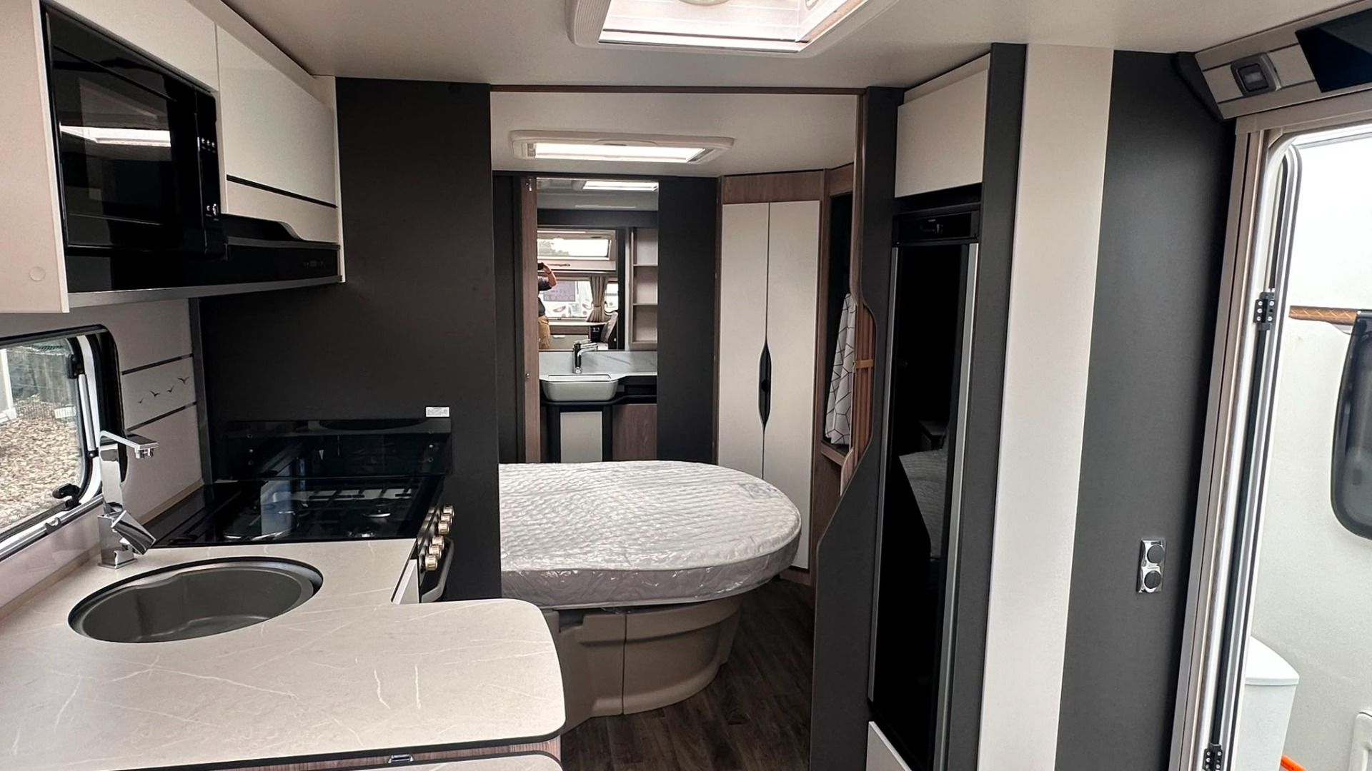 Swift ELEGANCE 780