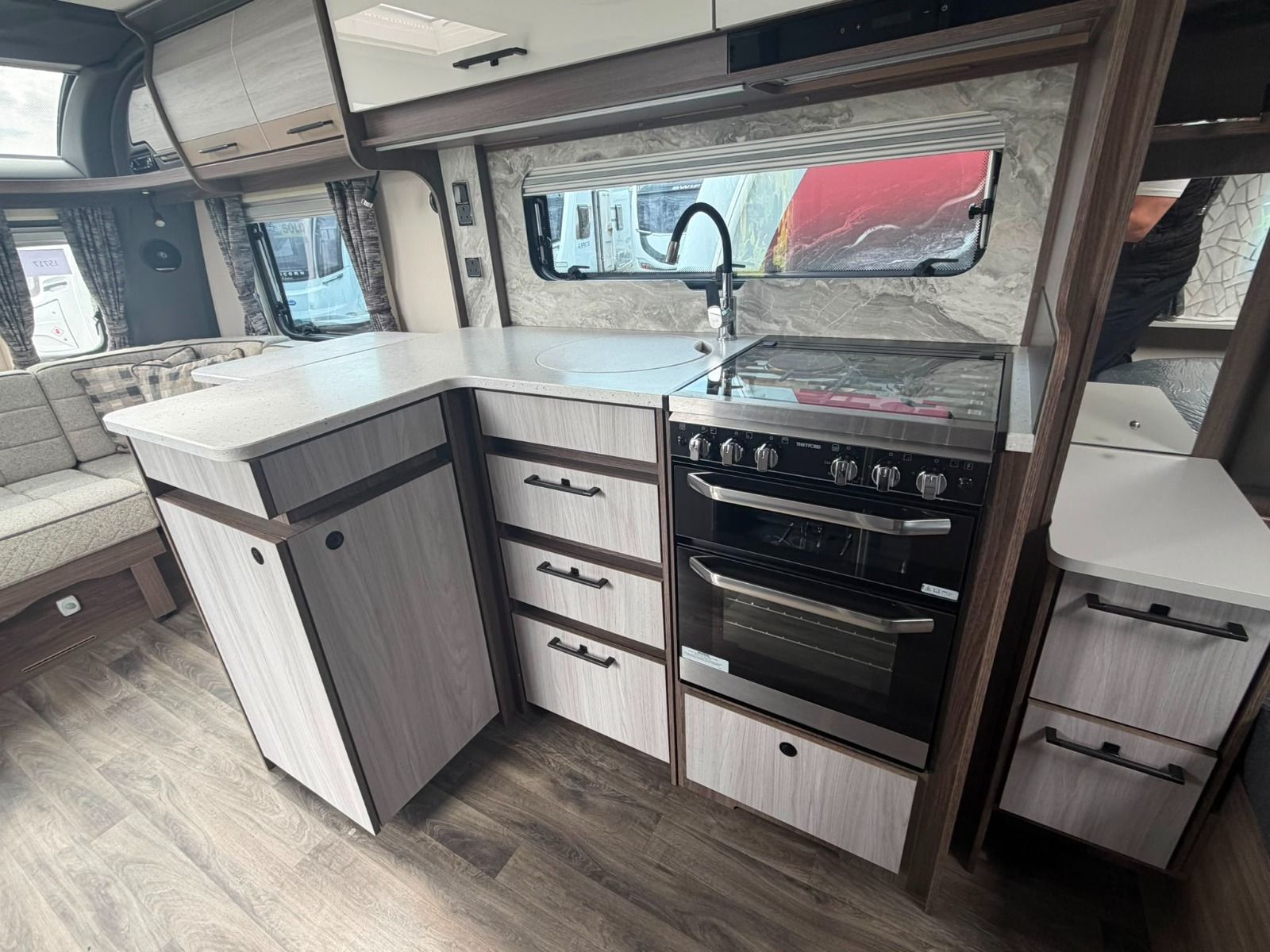 Coachman Lusso II