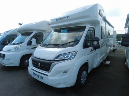 Swift Edge 494 