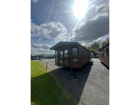 2021 Atlas Style Lodge